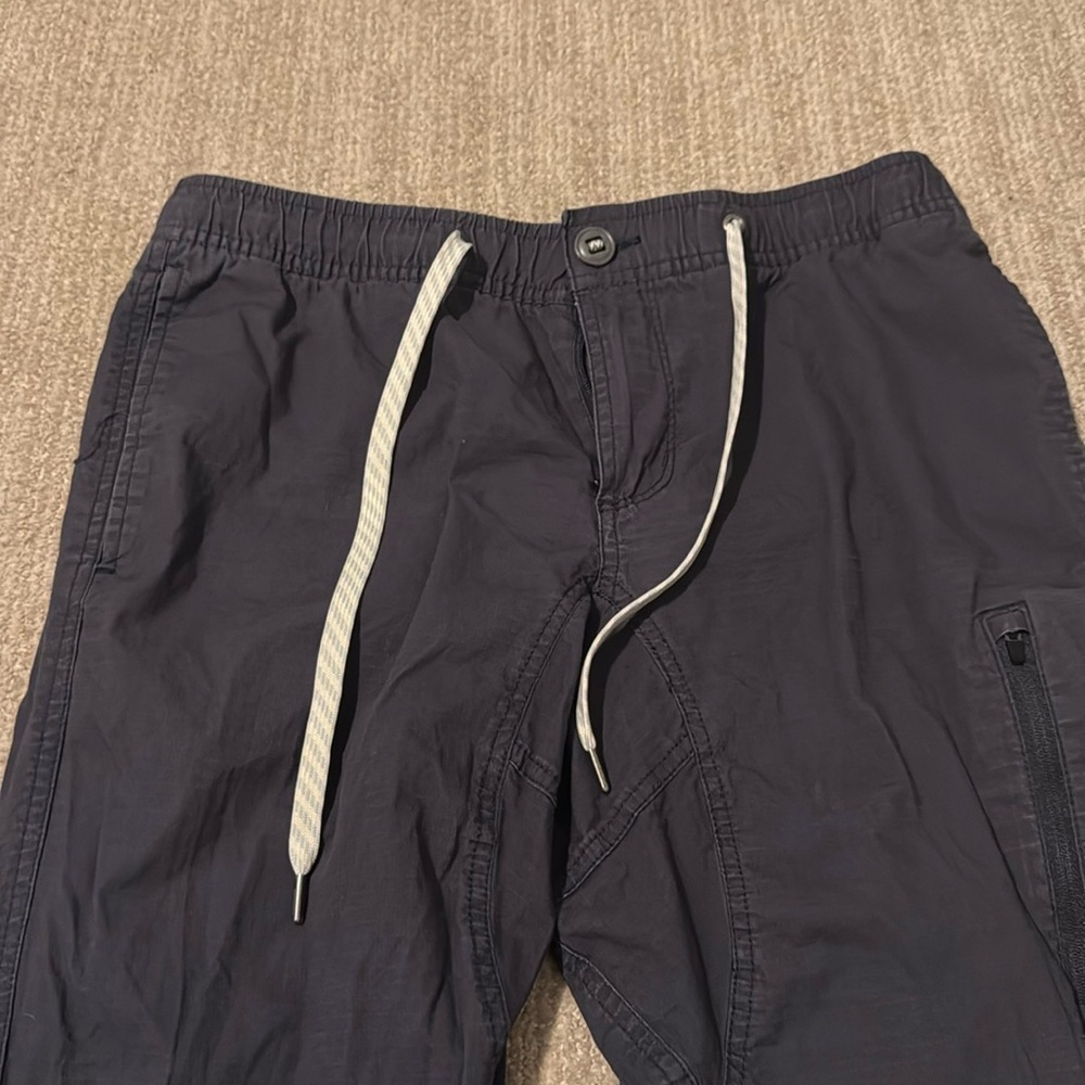 Vuori Men Size M Charcoal Grey Ripstop Slim Fit Stretch Performance Pants - Picture 2 of 11